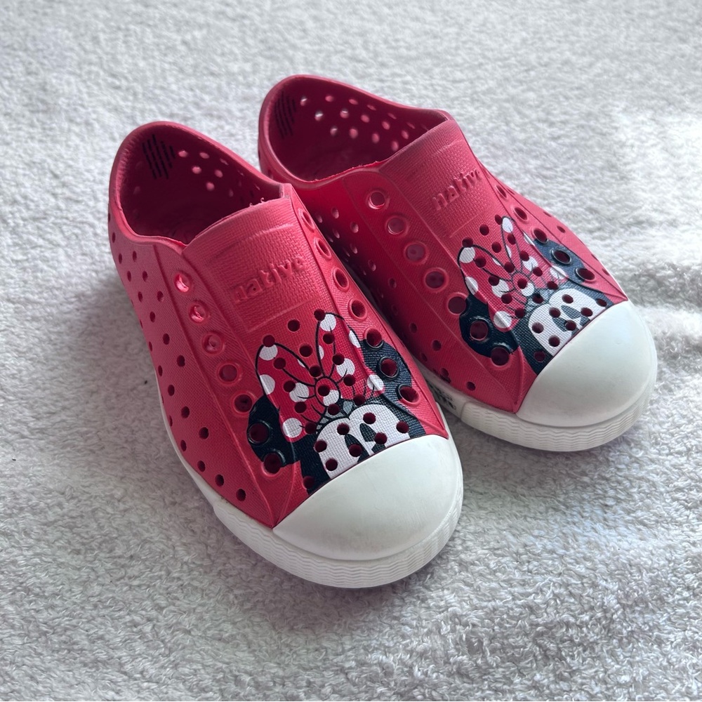 Native Kids' Pink Minnie Mouse Sneakers